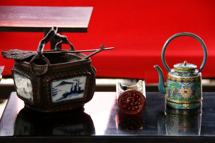 新潟市の骨董店 備前屋｜古美術・着物・貴金属・刀剣・掛け軸の画像